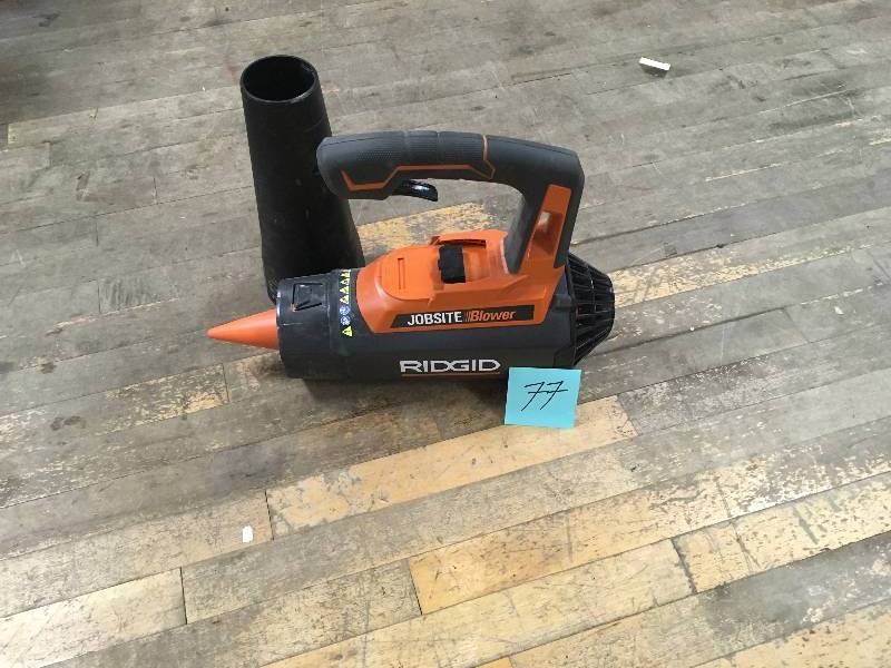 lot 77 image: Ridgid 105 MPH Cordless GEN5X 18-Volt Jobsite Handheld Blower in working condition