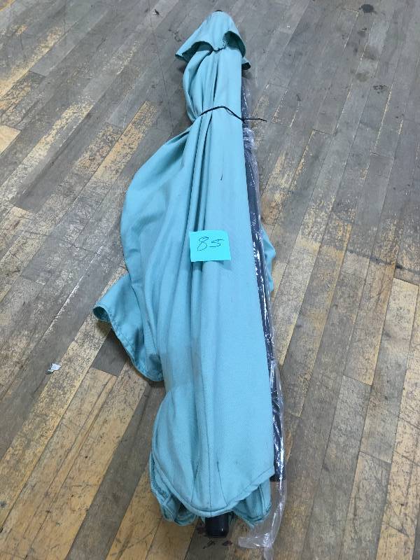 lot 85 image: Hampton Bay Teal patio Umbrella in working conditions