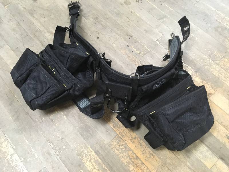 lot 100 image: Dead on Tools Belt with Utility 2 Pouch in working condition