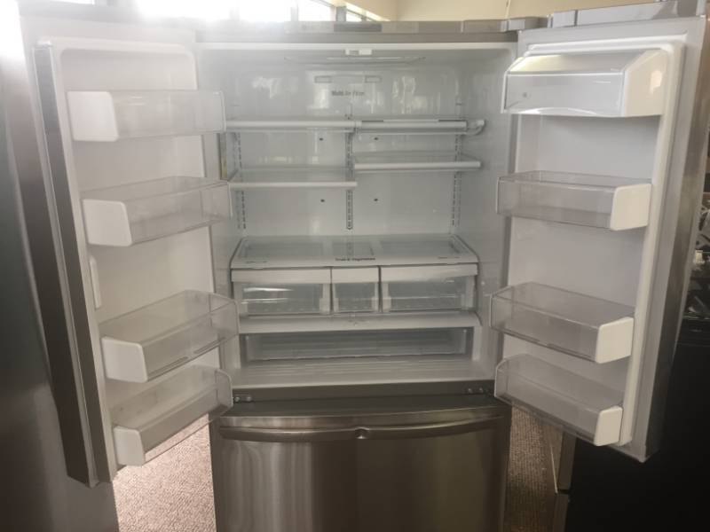 NEW ScratchDent LG- 20.9 cu. ft. French Door Refrigerator in Stainless Steel, Counter Depth- Model# LFC21776ST