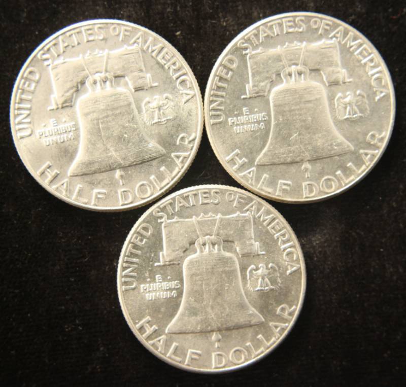 lot 30 image: (3) BU-UNC 1963 FRANKLIN SILVER HALF DOLLARS