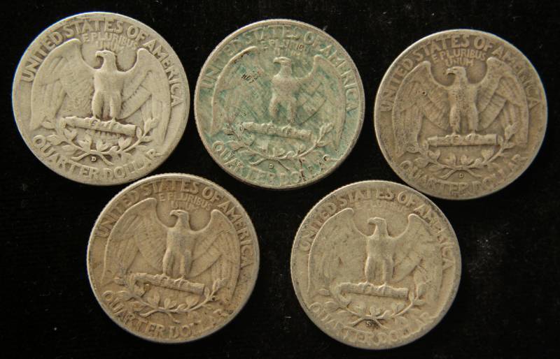 lot 63 image: (5) SILVER WASHINGTON QUARTERS AS PICTURED