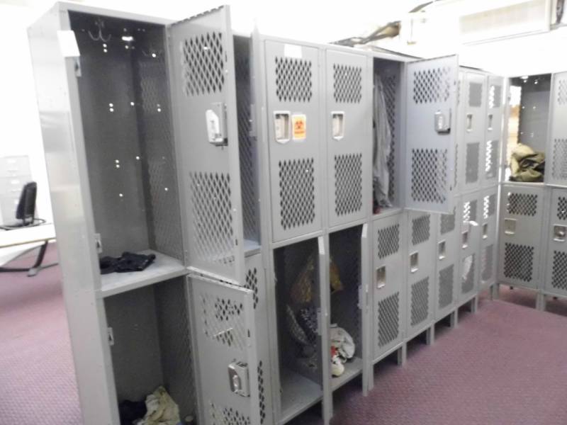 Lot of 18 Lockers