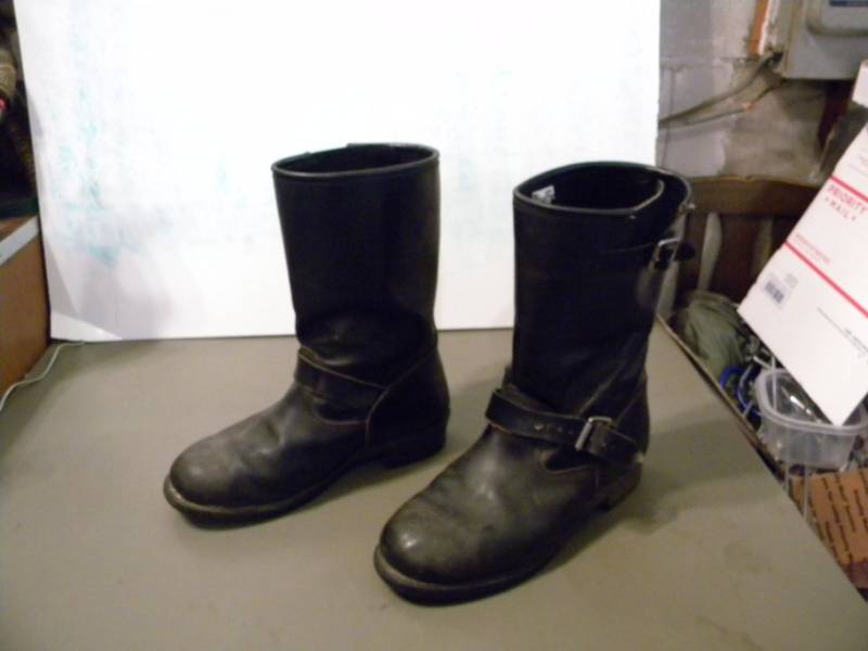 lot 33 image: Black WorkMotorcycle Boots