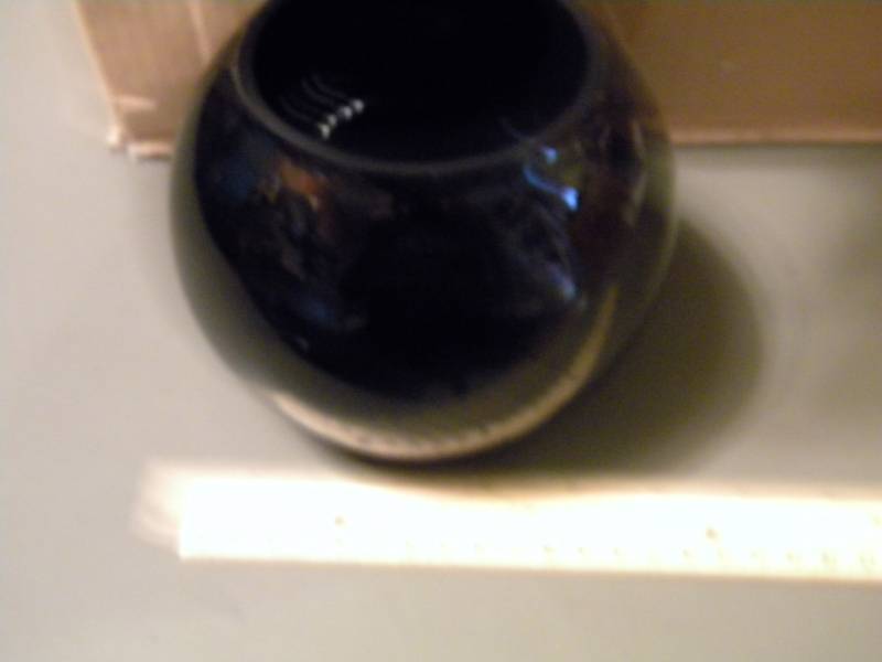 lot 40 image: 19 Black VasesBowls