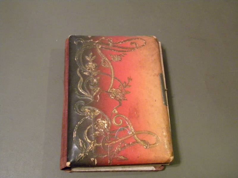 lot 81 image: AntiqueVintage Photo Album with Pictures