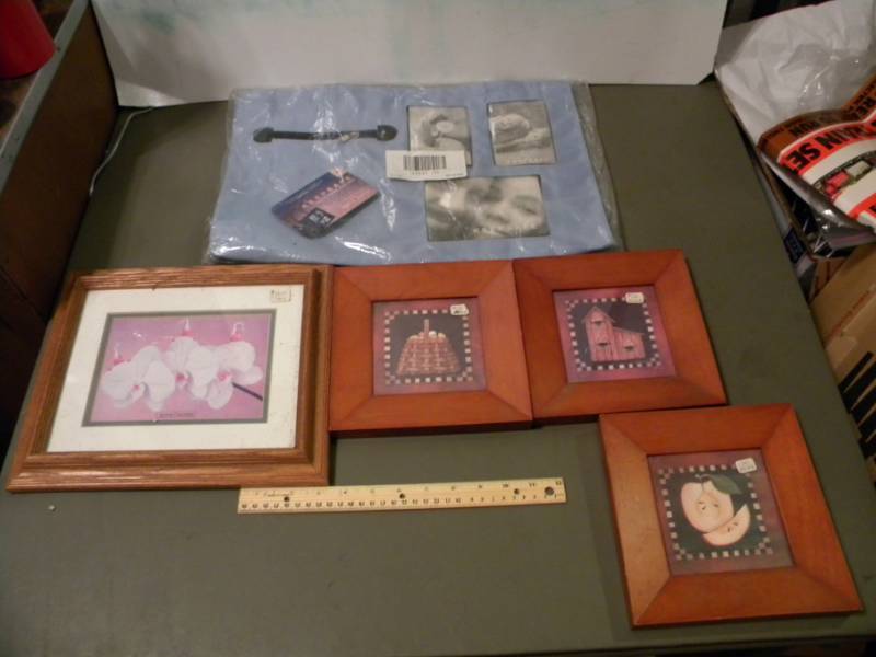 lot 89 image: Keep Safe Photo Frame Handbag & 4 Framed Prints