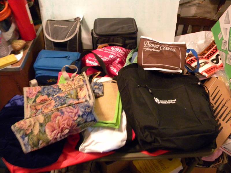 lot 94 image: Large Amount of Handbags & 4 Cooler Bags