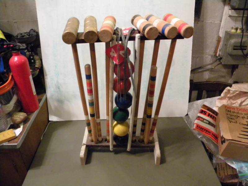 lot 125 image: Croquet Set