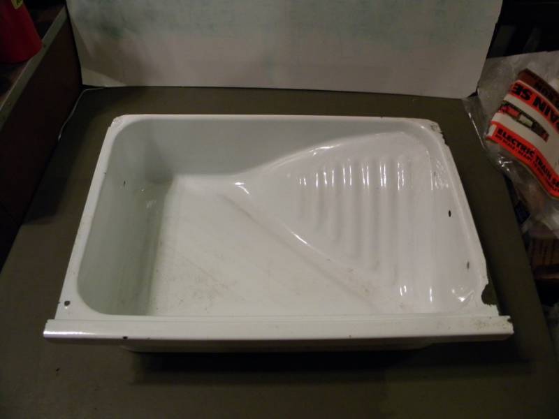 lot 126 image: Metal Refrigerator Crisper Drawer