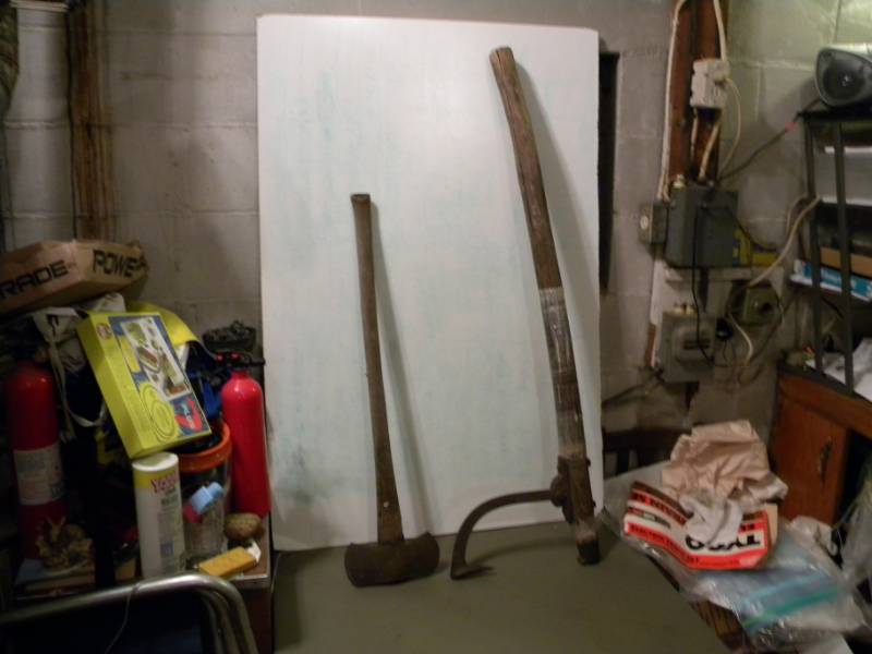 lot 128 image: Log Roller & Double Bit Ax