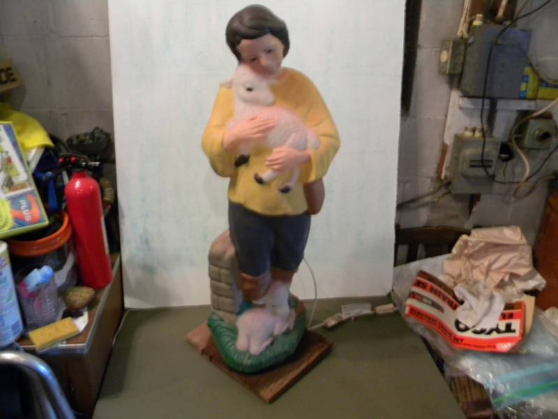 lot 136 image: Blow Mold