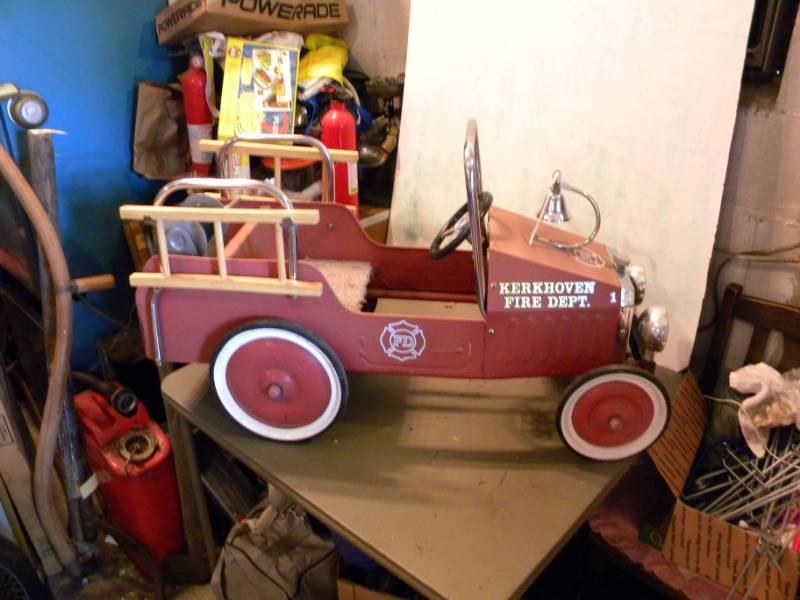 lot 143 image: Pedal Car
