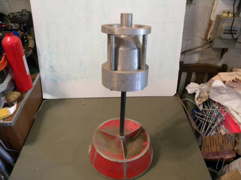lot 145 image: Wheel Balancer