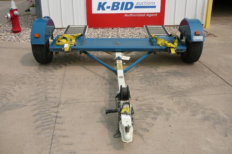 lot 3 image: Stehl Tow Dollie