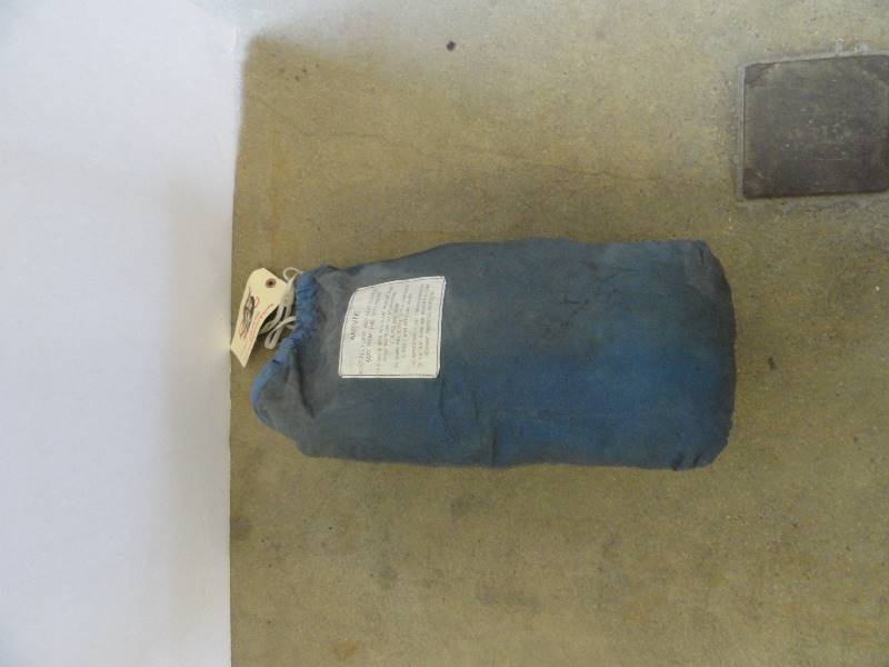 lot 14 image: Nylon Tent