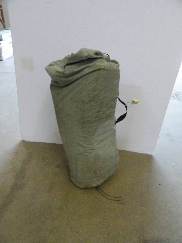 lot 15 image: Nylon Tent