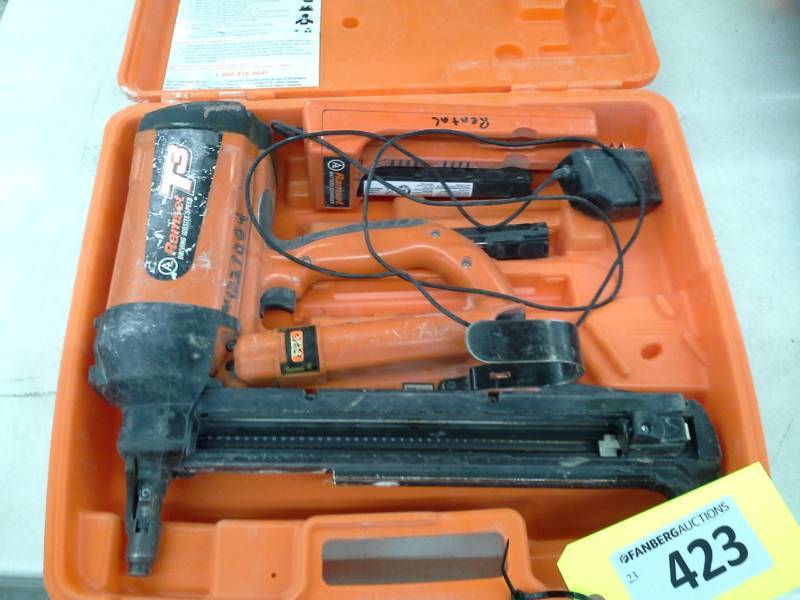 lot 423 image: Ramset T3 Gas Actuated Fastener Tool
