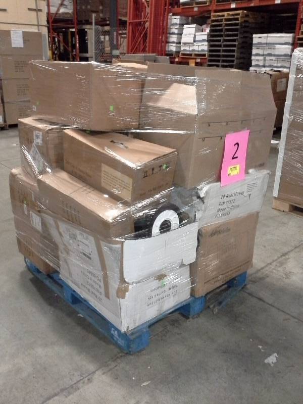 lot 2 image: Pallet of Returned Items