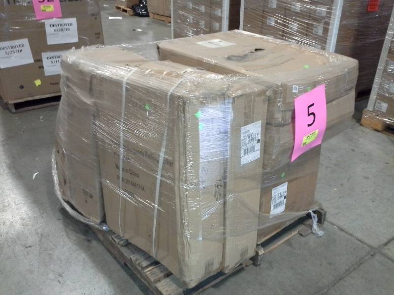 lot 5 image: Pallet of Returned Items