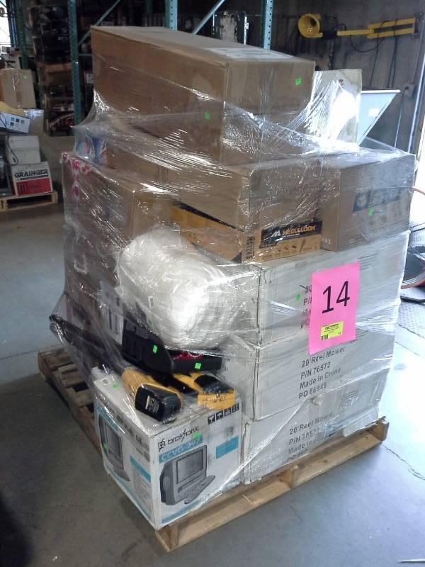 lot 14 image: Pallet of Returned Items