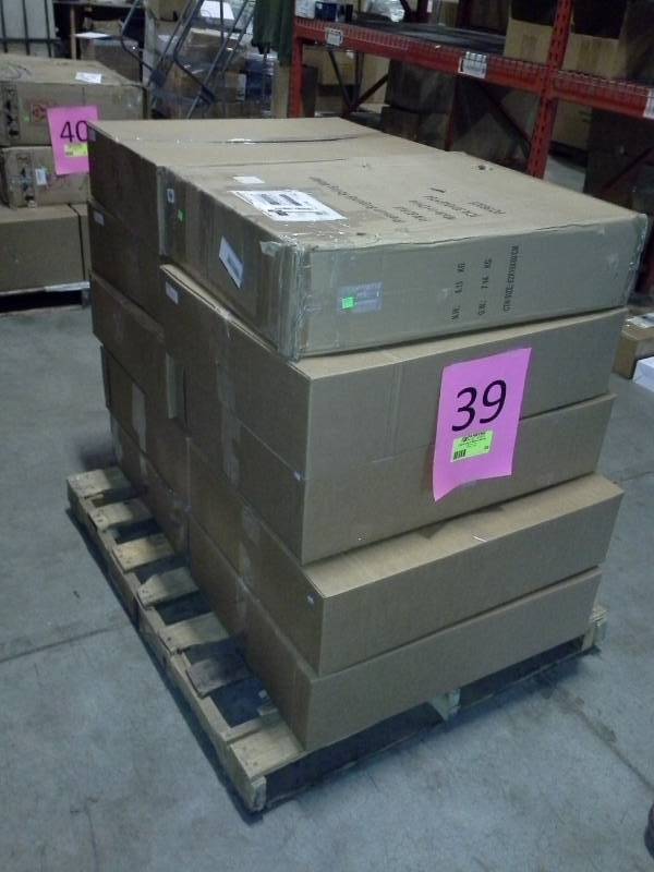 lot 39 image: Pallet of Returned Items