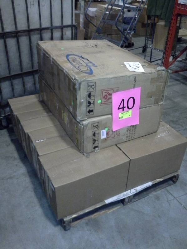 lot 40 image: Pallet of Returned Items