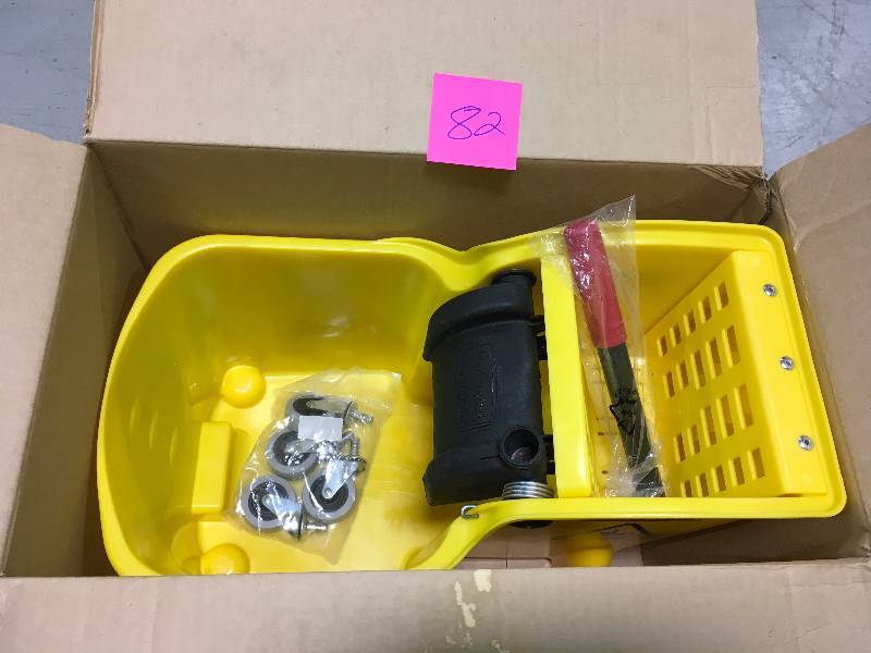 lot 82 image: Rubbermaid Commercial 1887304 Bucket Tandem 31-Quart Yellow