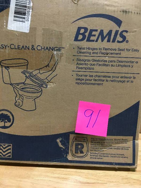lot 91 image: Bemis Lift-Off Plastic Elongated Slow-Close Toilet Seat in good conditions