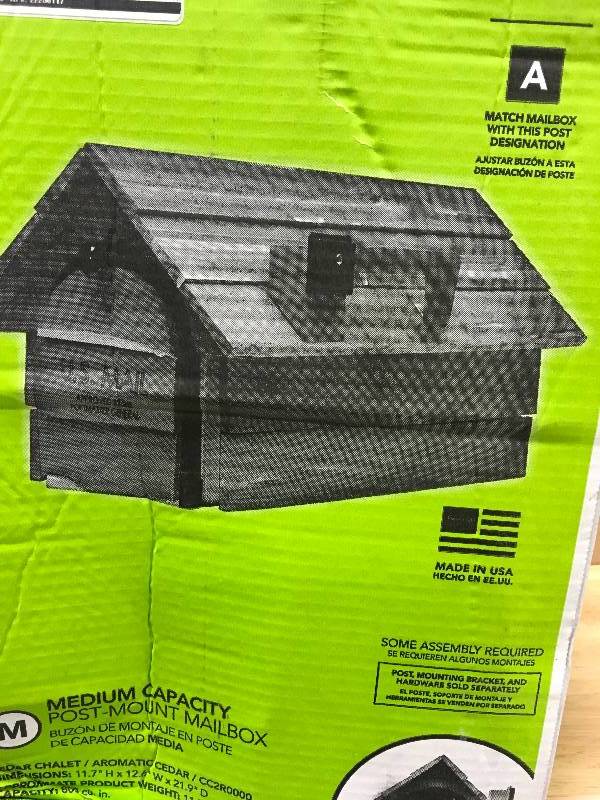 Gibraltar Mailboxes Cedar Wood Weathers Chalet Post-Mount Door Locking Mailbox in good conditions