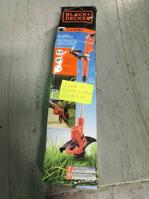 lot 66 image: Black & Decker GH900 14 Inch Elec String Trimmer  Used in good working cond.