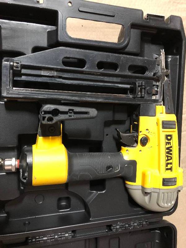 lot 102 image: DEWALT Pneumatic 16-Gauge 2-12 in. Nailer