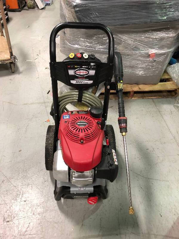 lot 105 image: Simpson MS60805-S 3000 PSI 2.4 GPM Gas Pressure Washer Powered by HONDA in working conditions