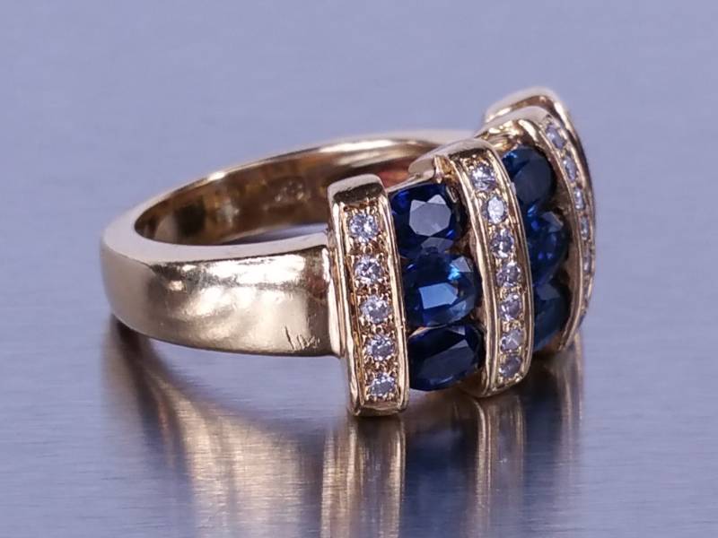 lot 1 image: Sapphire and Diamond Ring - 18k NO RESERVE