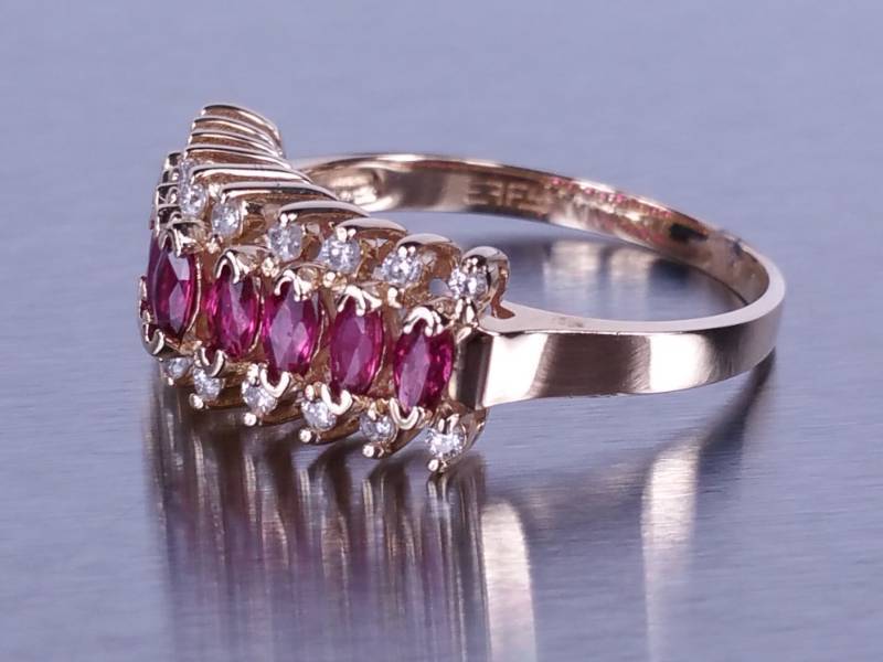 lot 20 image: Effy Designer Ruby and Diamond Ring - 14k