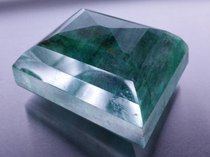 lot 30 image: 2935 Carat Natural Emerald Speciman