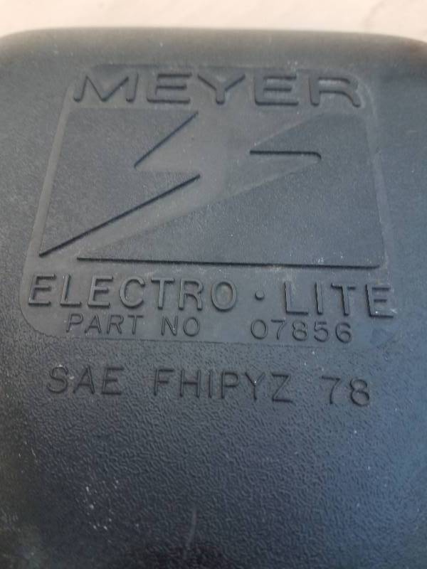 lot 11 image: Meyer Plow Light