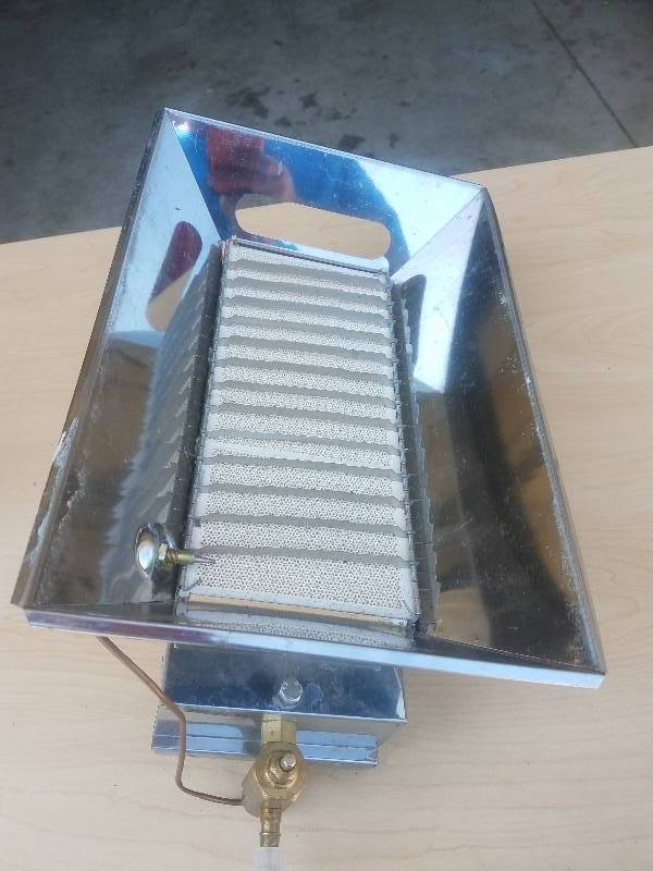 lot 27 image: SBM Propane Hanging Heater