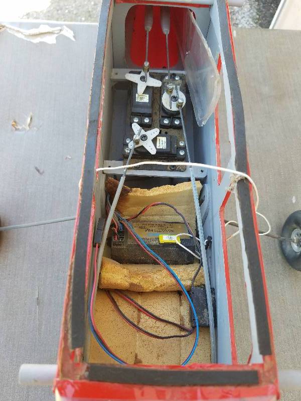 lot 43 image: Remote Control Airplane..For parts or restore