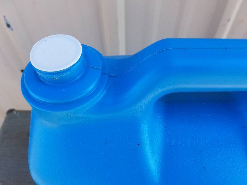 lot 48 image: Kerosene...Full Gallon