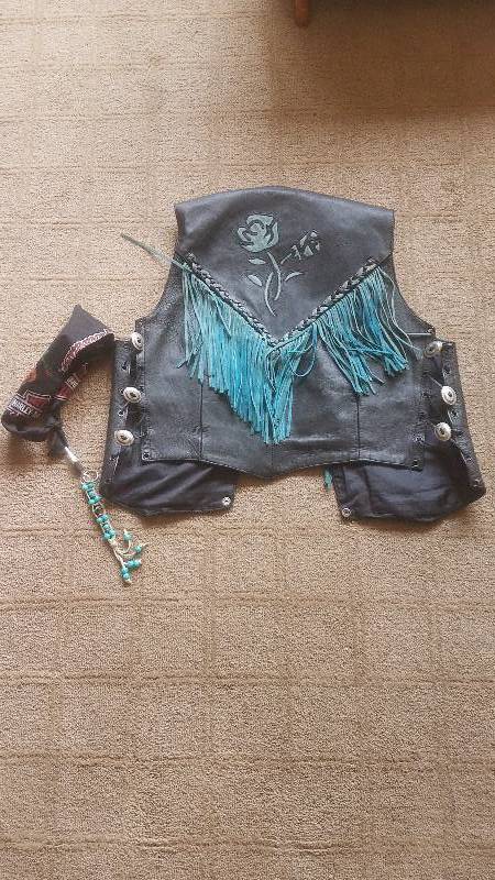 lot 3 image: Motorcycle Riding outfit