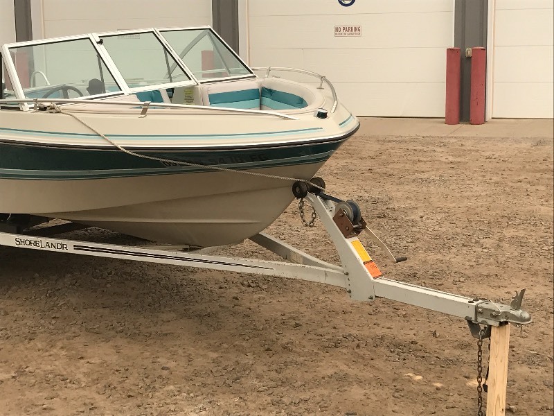 lot 1 image: 1988 Forester Boat & Trailer Package