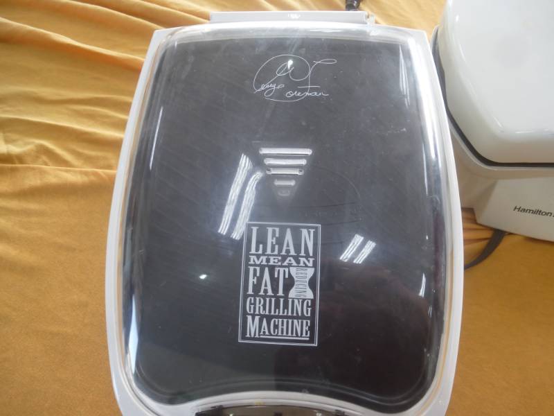 lot 37 image: Lean Machine & Hot Dog Maker