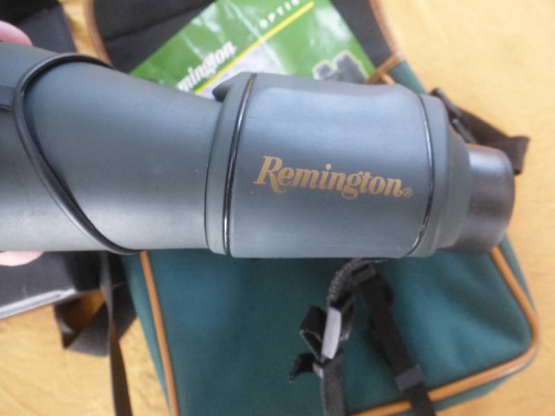 lot 38 image: Remington Binoculars