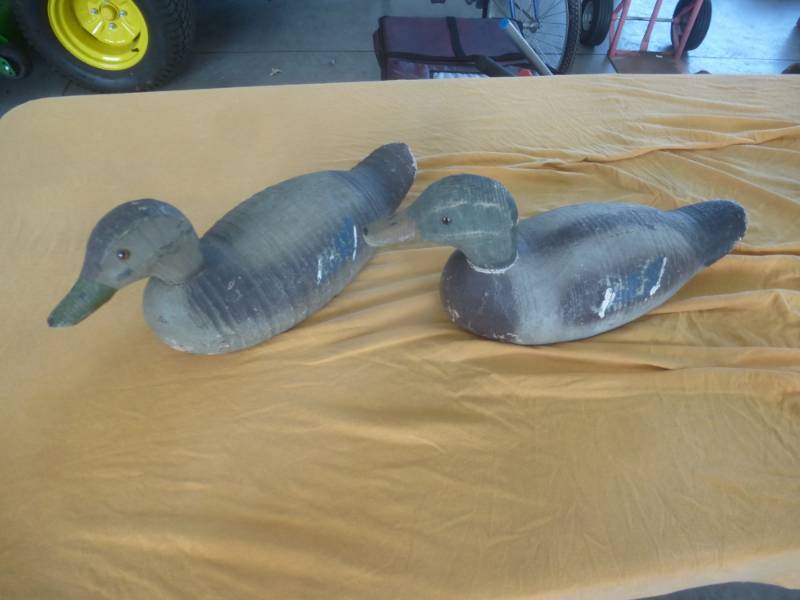 lot 43 image: Antique Wood Decoys Duck