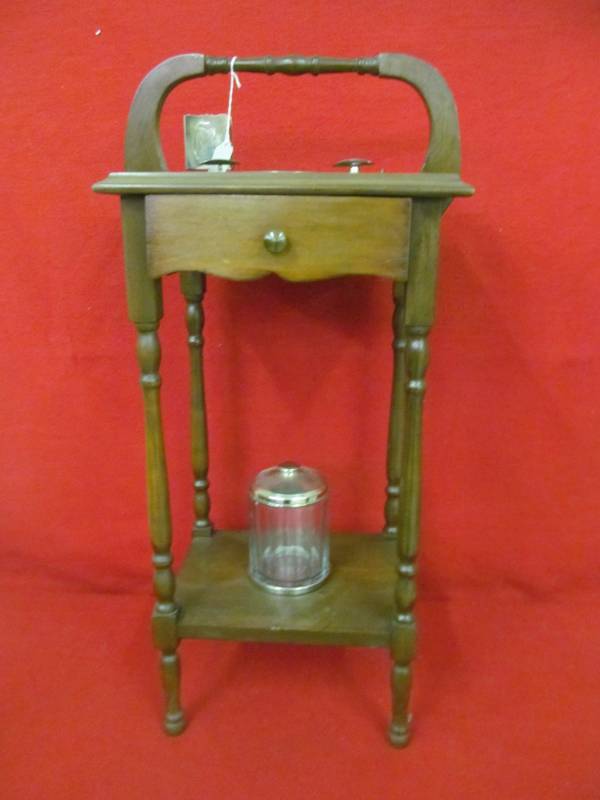 vintage smokers stand