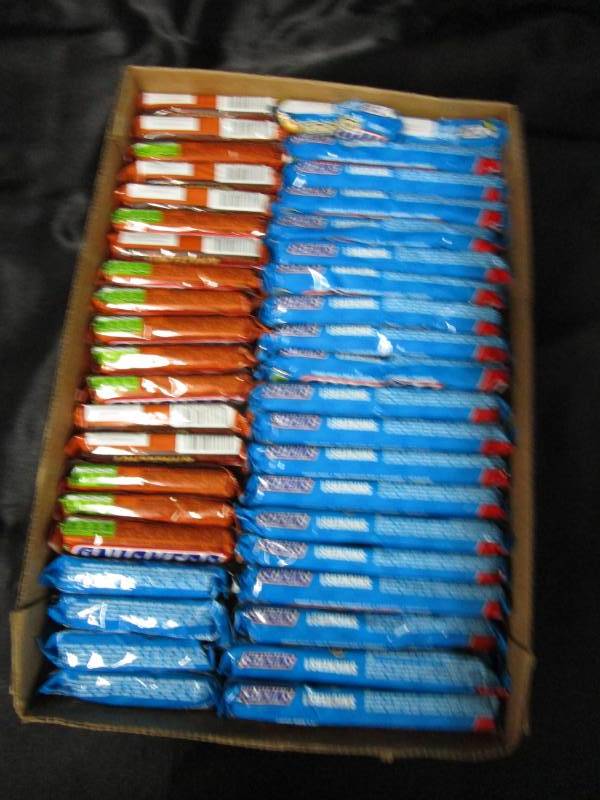 lot 75 image: 42 Bars, combination of Snickers Crispers and Snickers Hazelnut