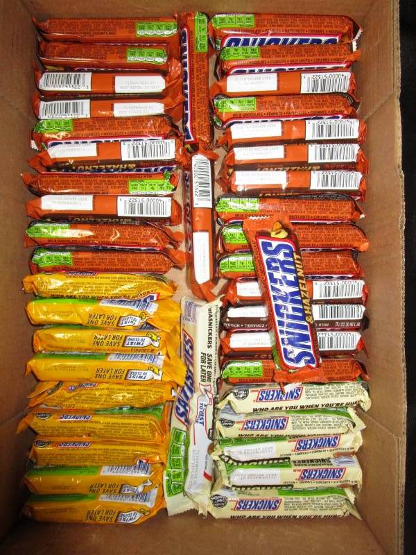 lot 77 image: 42 Bars, combination of Snickers P&B and Snickers Hazelnut and Snickers Almond