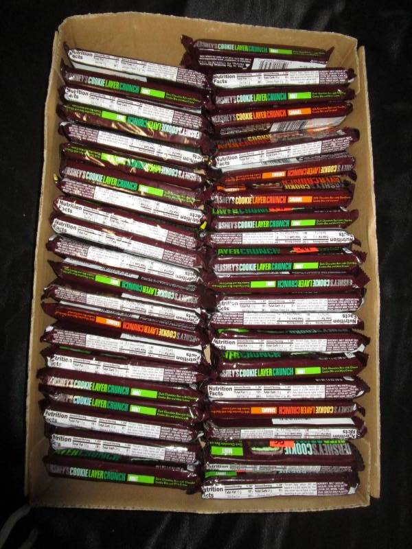 lot 86 image: 40 Hershey Cookie Layer crunch two kinds - Caramel and Mint