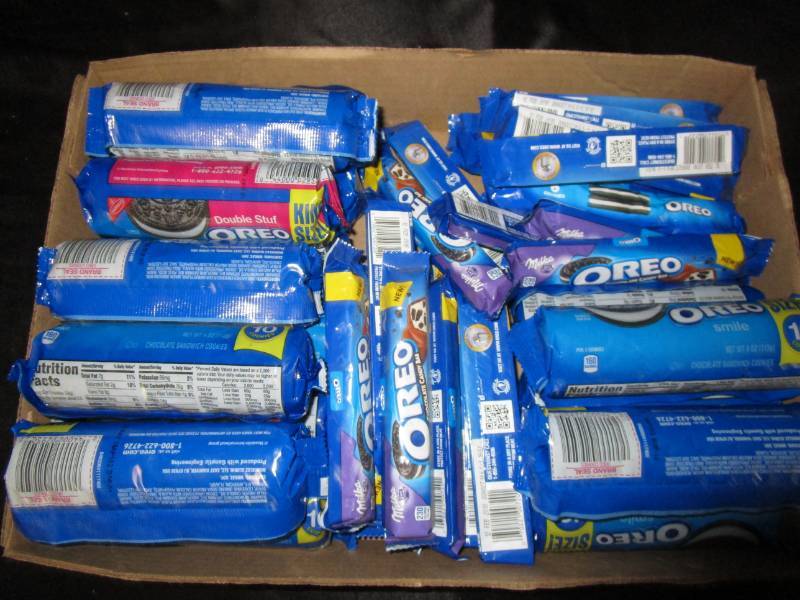 lot 93 image: 40 Various Oreo  Oreo chocolate candy bar, Double stuffed oreos, Regular Oreos